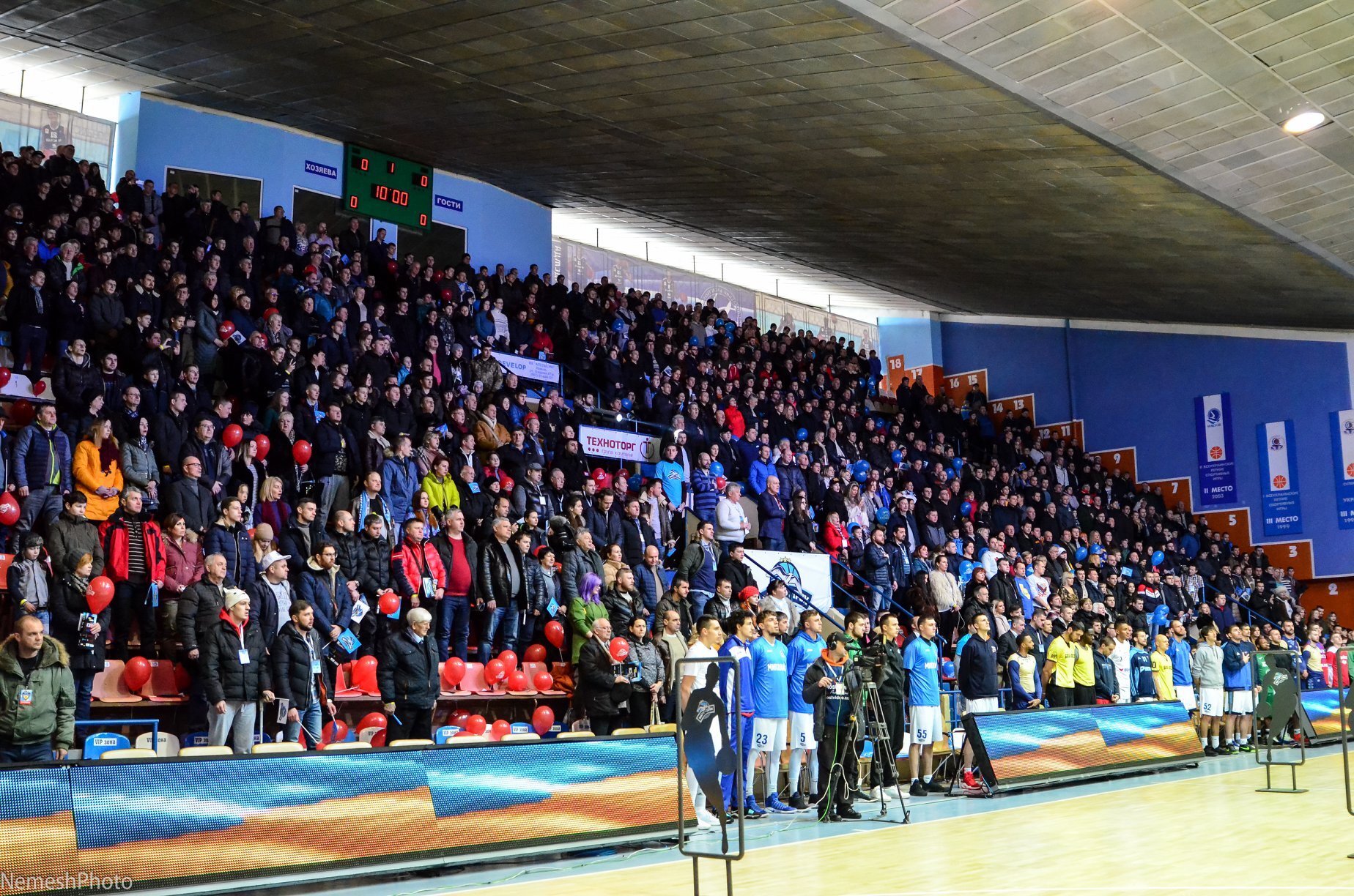 В Україні вболівальники повернуться на баскетбольні трибуни 