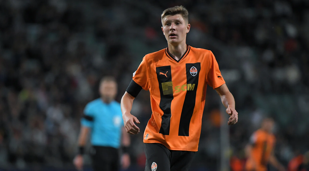 Шахтар продовжив контракт із ключовим півзахисником 