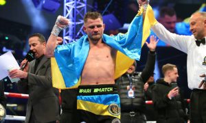 Відомий боксер увімкнув сирену під час пресконференції перед чемпіонським боєм