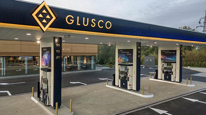 Стало відомо, хто буде управляти заарештованими заправками Glusco