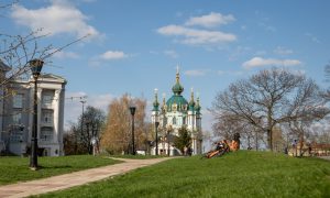 Погода у Києві: в столиці оновлено два температурні рекорди