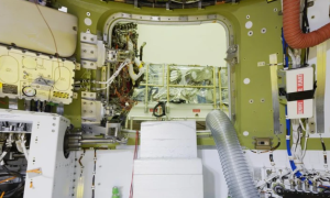 Доставить астронавтів на Місяць: у NASA показали кабіну космічного корабля 