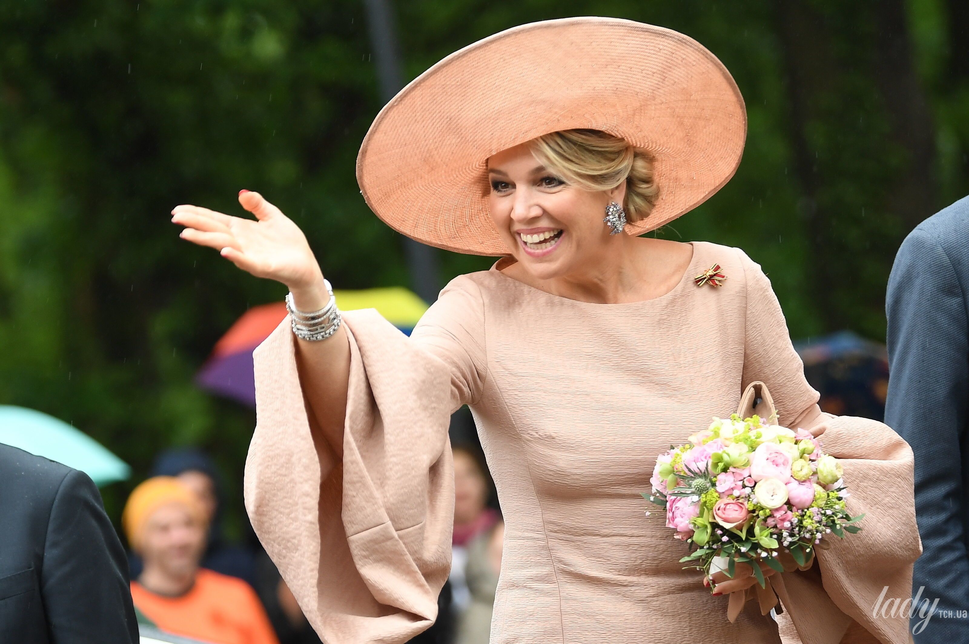 Фото: королева Нідерландів відвідала бійців ЗСУ у реабілітаційному центрі