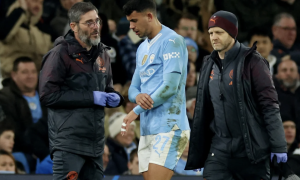 Футболіст Манчестер Сіті зламав палець під час матчу Ліги чемпіонів — фото 18+