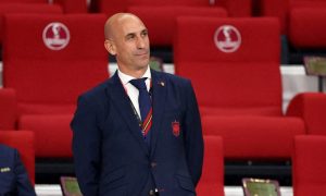 Ексочільника Федерації футболу Іспанії затримала поліція