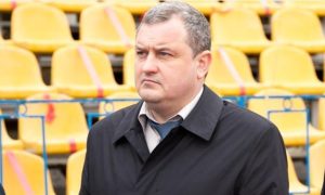 Президент федерації легкої атлетики Закарпаття носить одяг з написом «росія» та говорить про відокремлення регіону