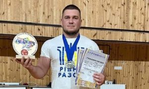Пауерліфтер із Рівного встановив рекорд світу і вшосте став чемпіоном України