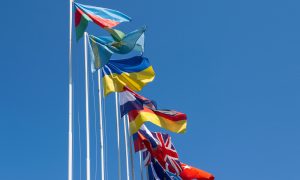 „Kot w worku" czy konstruktywne spotkanie: co wiadomo o Globalnym Szczycie Pokoju i jaki będzie miał on wpływ