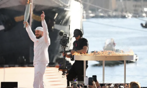 У Марселі стартувала естафета Олімпійського вогню