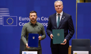 Україна підписала угоду про співробітництво з Литвою: що передбачає документ