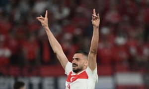 Німеччина і Туреччина посперечалися через націоналістичне вітання турецького футболіста