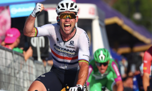 Легендарний Кавендіш у божевільному спринті здобув рекордну перемогу на Тур де Франс