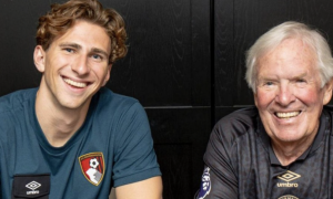 Український футболіст продовжив контракт із клубом англійської Прем'єр-ліги