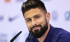 Жіру завершив кар'єру в збірній Франції