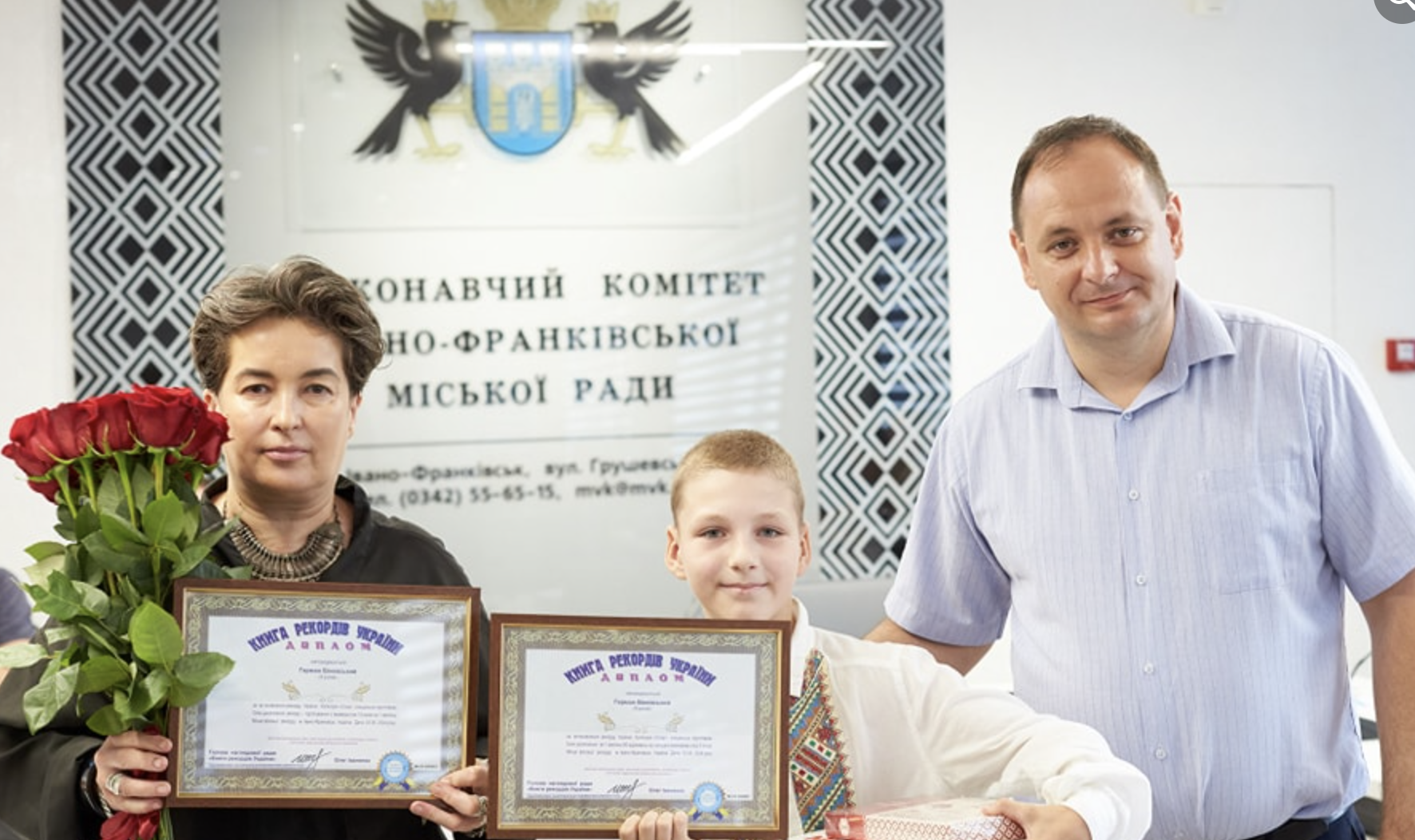 У Франківську 9-річний хлопчик встановив два рекорди України