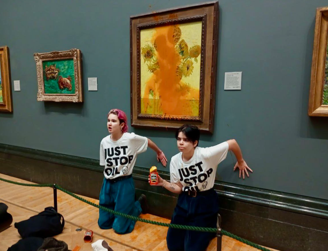 Суд оголосив вирок екоактивісткам, які облили супом картину Ван Гога