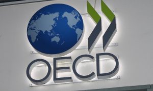 У Києві посли, нардепи та антикорупціонери обговорили одну з головних вимог вступу до ЄС