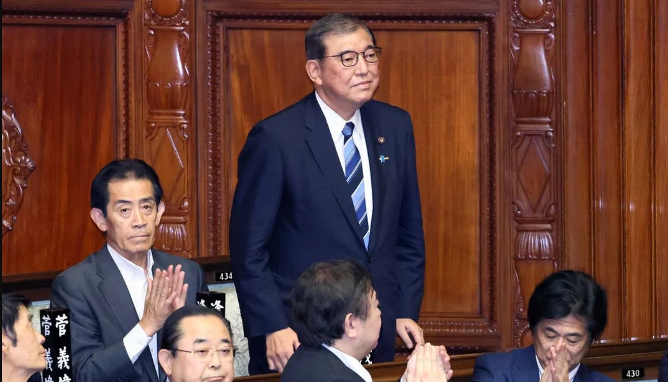 Новообраний прем'єр Японії формує уряд «з акцентом на оборону»