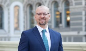 Чиновник Нацбанку Поляруш порішав з погрозами військовому і приховує незаконний бізнес