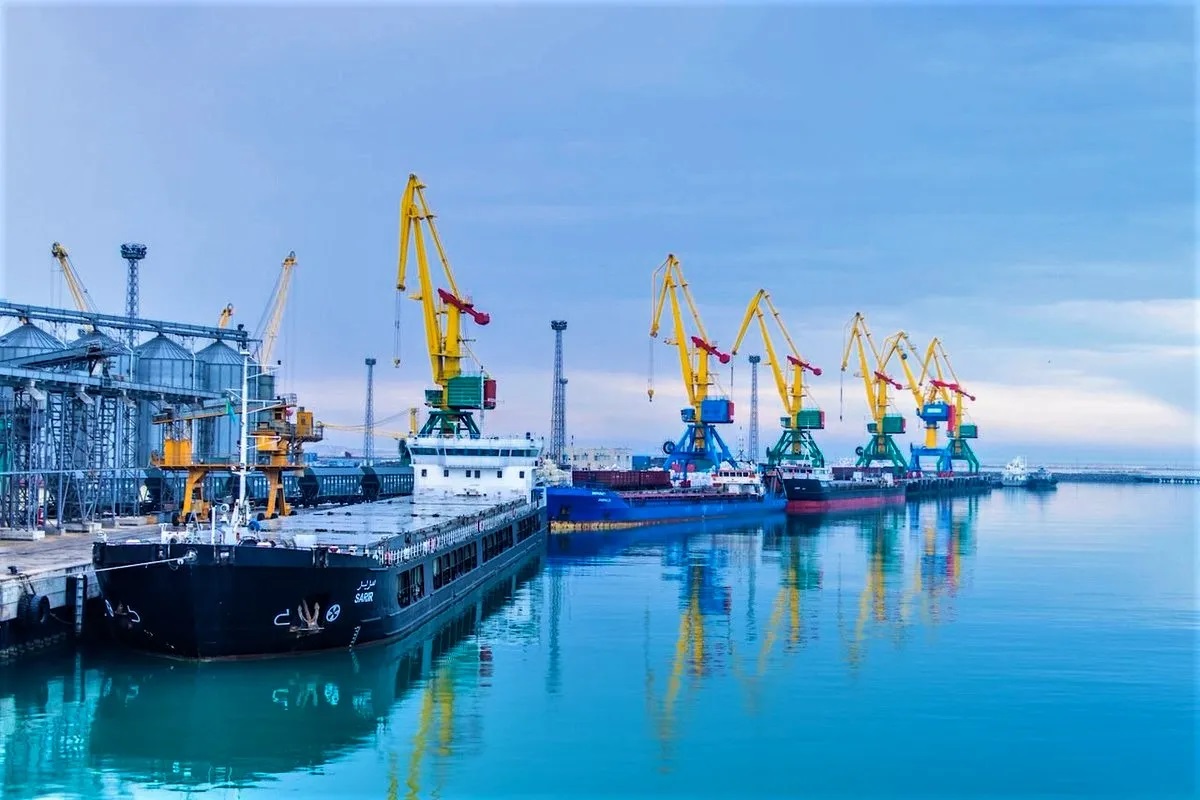 Безпілотники атакували кораблі у порту Каспійська, - ЦПД