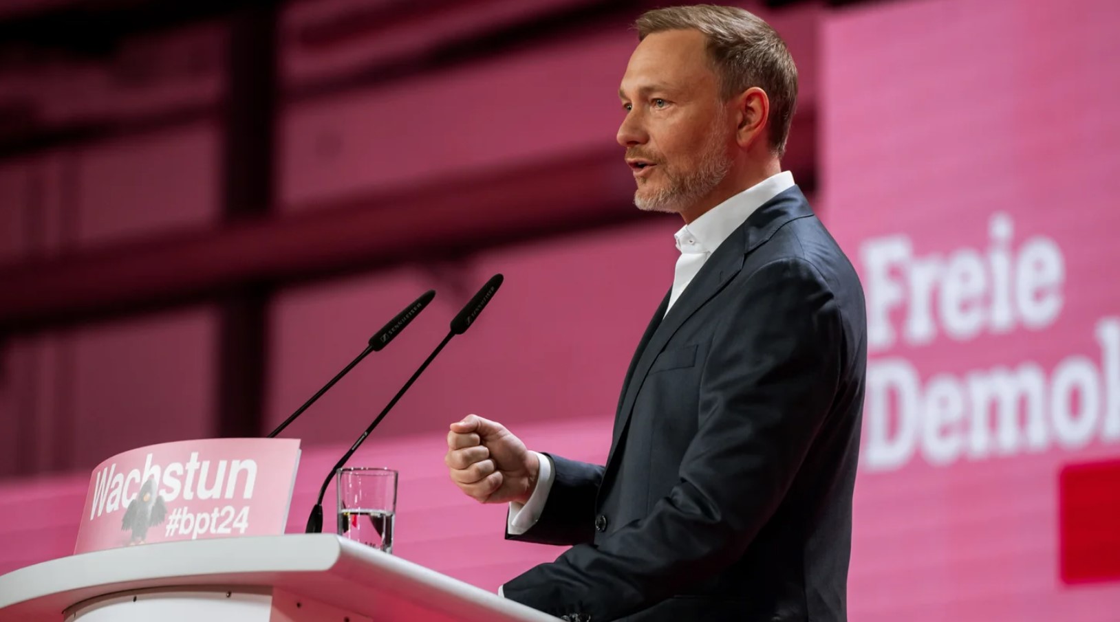 Шольц звільнив міністра фінансів через пропозицію надати Україні Taurus