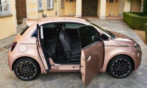 Виробництво електромобілів FIAT та Maserati зупинили через низький попит