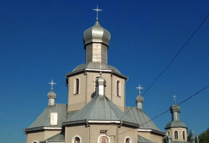 Перша громада Чернівців перейшла з московської церкви до ПЦУ