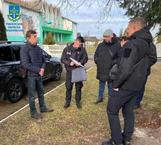 У Рівненській області затримано голову громади на отриманні хабаря 