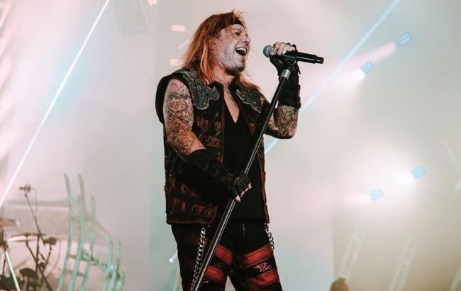 The Sun: Літак музиканта Вінса Ніла зіткнувся з іншим, є загиблий та поранені