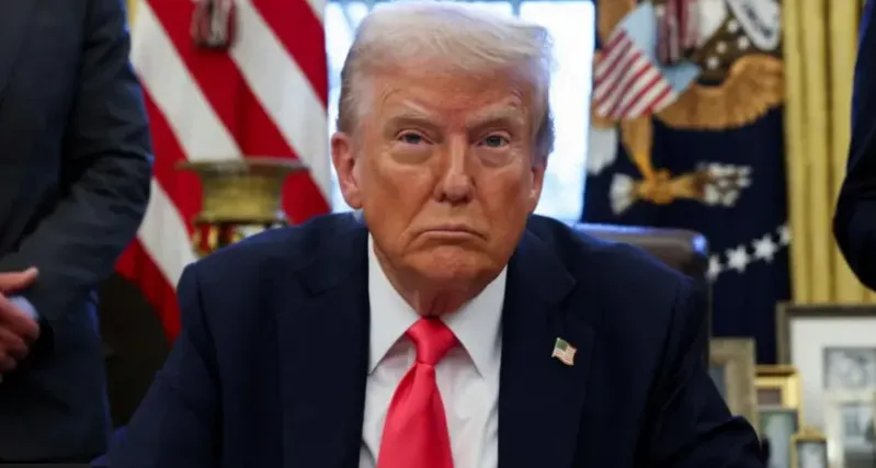 Трамп заявив, що Україна продовжить отримувати зброю від США