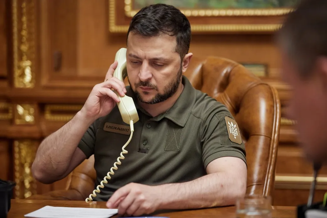 Зеленський поговорив з премʼєр-міністром Словенії Робертом Голобом