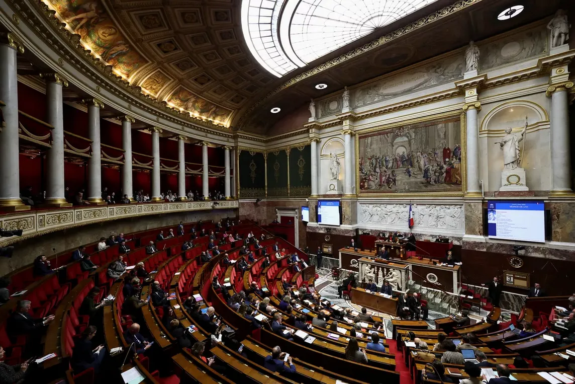 Figaro: парламент Франції розгляне резолюцію про конфіскацію заморожених активів рф