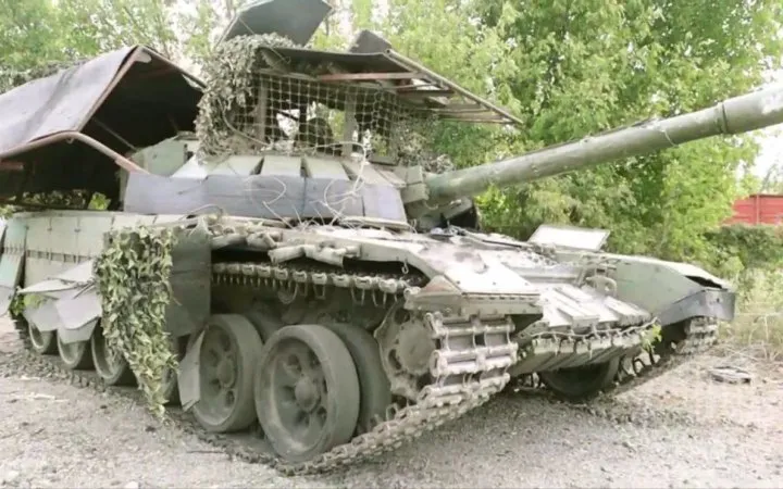 На Донеччині партизани спалили російський танк