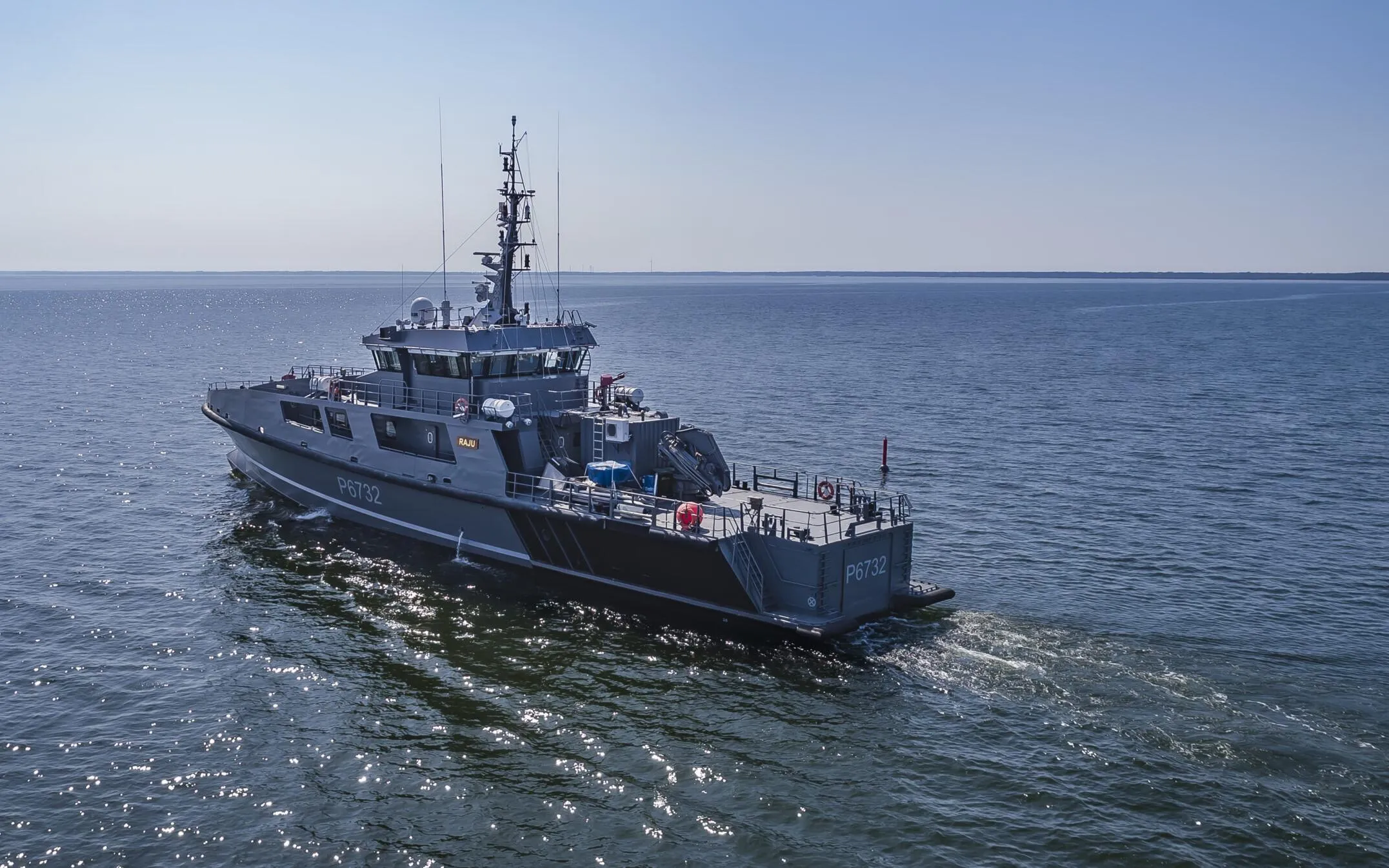 Президент Естонії затвердив закон, який дозволяє атакувати загрозливі цивільні судна