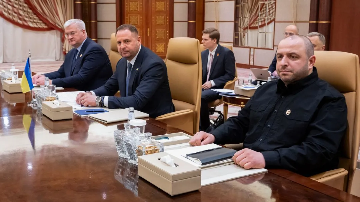 Єрмак, Умєров та Сибіга прибули до Лондона на зустріч щодо миру